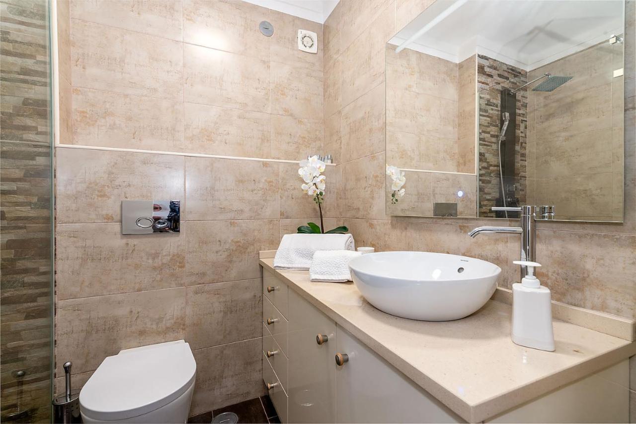 Senna Apartment Lisbon Bagian luar foto